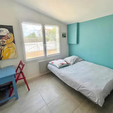 Ferienhaus Maison Renovee 2 Chambres, Jardin Clos, A 600m De La - Wifi - Fr-1-231-339 *